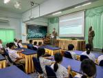 สถานีตำรวจภูธรลับแล จัดกิจกรรมอบรมเพื่อสร้างภูมิคุ้มกันทางสังคมและการใช้เทคโนโลยีอย่างสร้างสรรค์ ให้แก่นักเรียนชั้นมัธยมศึกษาปีที่ 1 โรงเรียนพนมมาศพิทยากร จำนวน 40 คน โดยได้รับเกียรติจากพ.ต.อ.เจริญ แดงเรือง ผู้กำกับการสถานีตำรวจภูธรลับแล เป็นประธานในพิธ