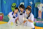 กิจกรรมวันวิทยาศาสตร์ ประจำปีการศึกษา 2566 จินตนาการ สู่ความคิดสร้างสรรค์ ในการเรียนรู้ทักษะทางวิทยาศาตร์ กับกิจกรรมวันวิทยาศาสตร์ ประจำปีการศึกษา 2566 ของโรงเรียนพนมมาศพิทยากร นำโดย ดร.เพ็ชชรี อ้นทองทิม ผู้อำนวยการสถานศึกษา พร้อมกับคณะครูกลุ่มสาระวิทย์ย